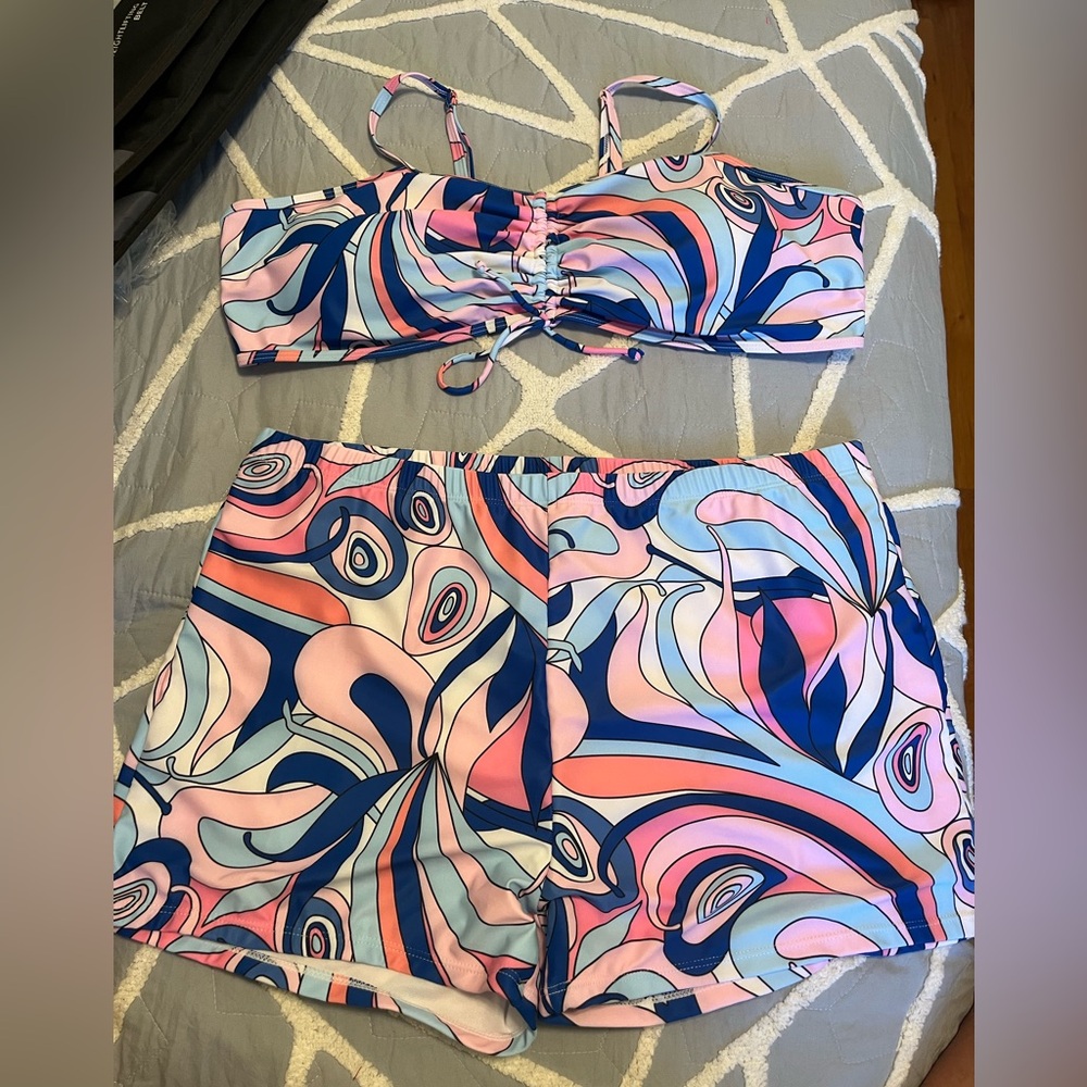 Two pieces women’s bathing suit